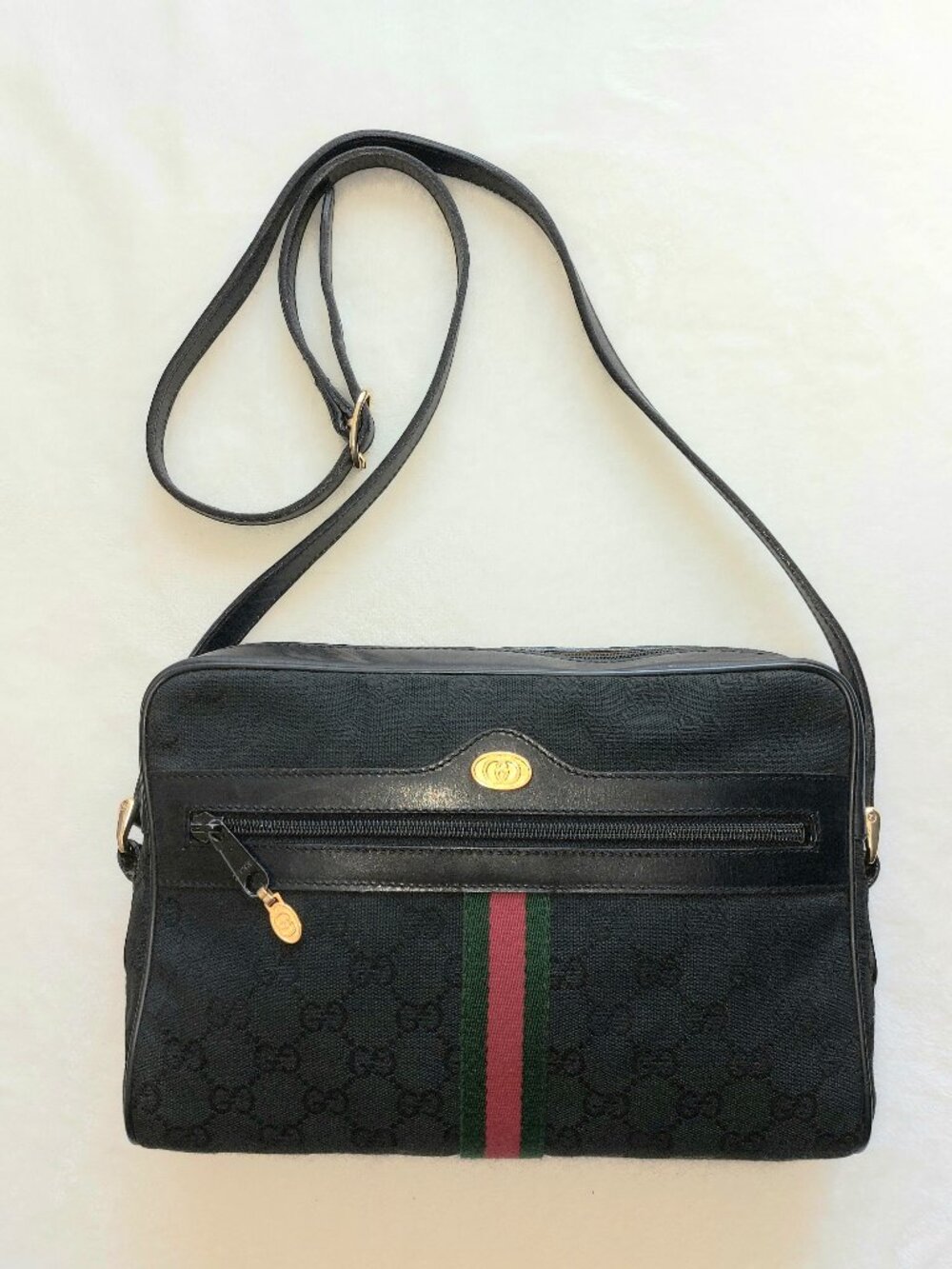 VTG Gucci Black GG Jacquard Woven Textile Sherry Line Crossbody Bag